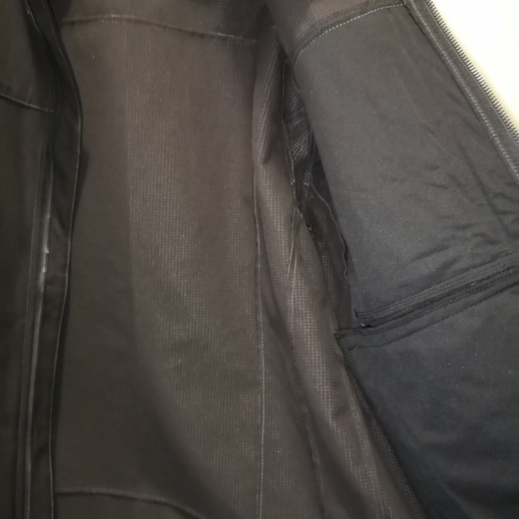 KUHL Impakt Jacket Black Large - Picture 9 of 13